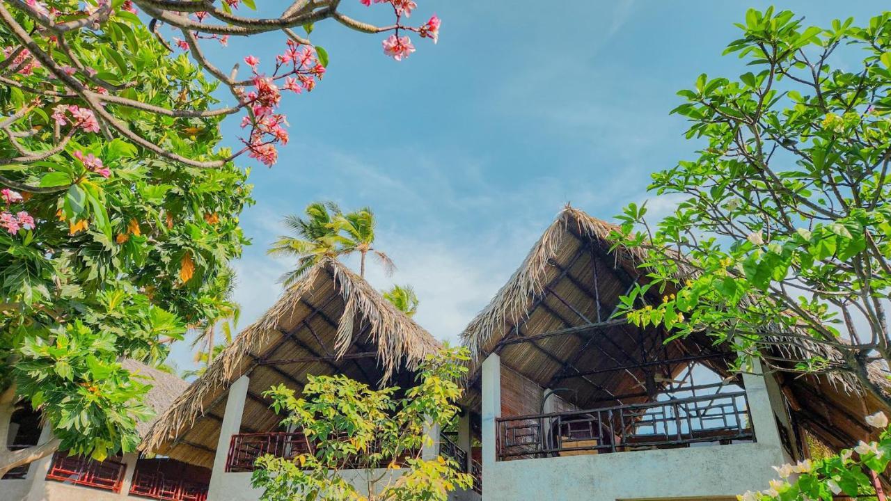 Lang Ca Voi Ll The Whales Village Ll Mui Ne Phan Thiet Exterior foto